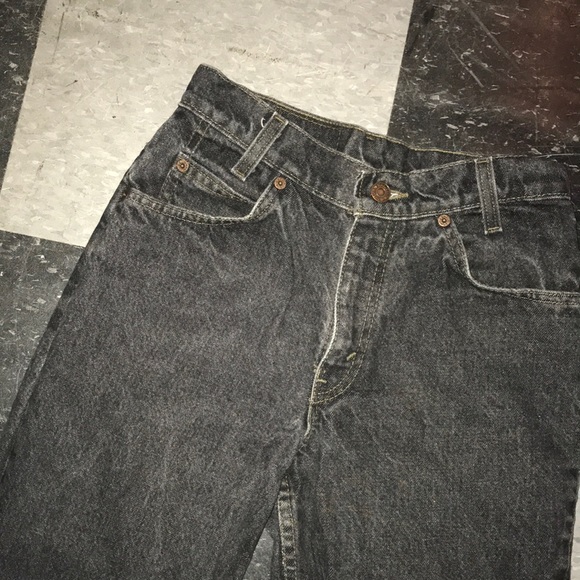 Levi’s Vintage Black 505 s ⚡️Rock n Roll⚡️